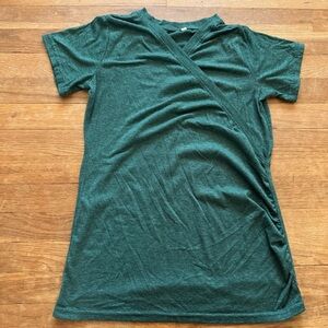 green short sleeve wrapped ruched T-shirt shirt top size small S
 b60